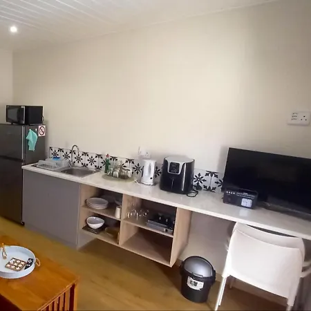 Bellville Self Catering Cape Town Room photo