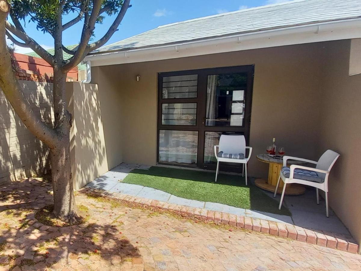 Bellville Self Catering *