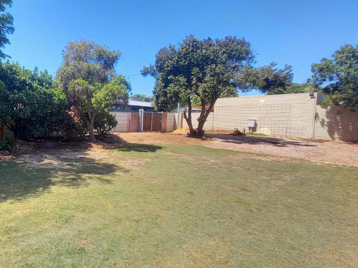 Bellville Self Catering Apartment *